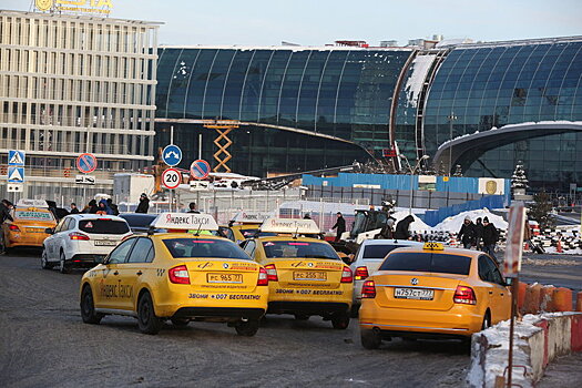 Московские таксисты выучат английский за счет бюджета