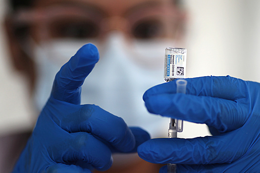 200 млн прививок от коронавируса сделали США
