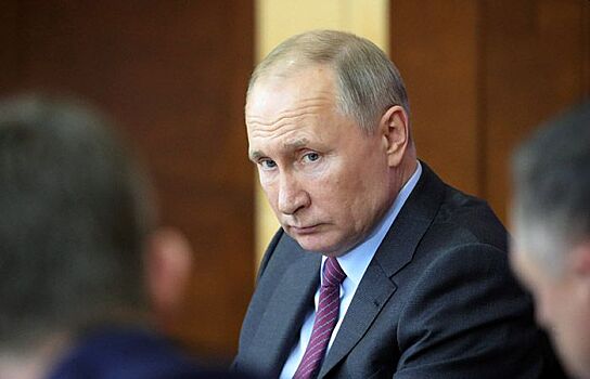 Путин отправил в отставку трех генералов СК