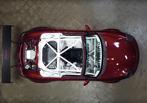 Американцы построили Porsche Boxster с водительским креслом по центру