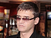 «Чего только не было в моей жизни»: актер Лифанов вспомнил, как спасал супругу из провалившейся под лед машины