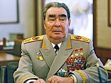 «Орден «Победы» для генсека»: за что Брежневу вручили награду маршала Говорова