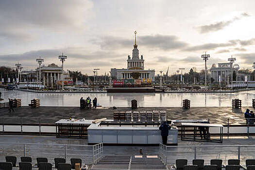 Главный каток России на ВДНХ готовится к открытию 11-го сезона