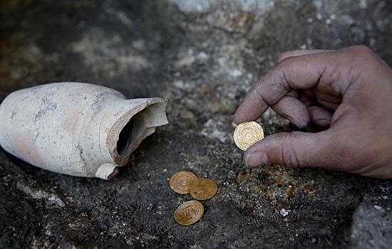 В Израиле обнаружили крупнейший клад византийского периода