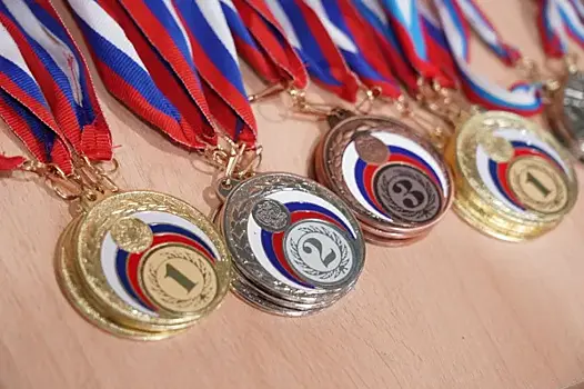 Спортсменки из Самарской области взяли 10 медалей на чемпионате первенства РФ по плаванию среди ЛИН