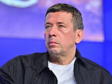 Андрей Мерзликин посетил могилу недавно умершего отца