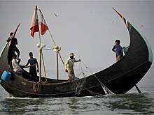 Бедный рыбак поймал редкую рыбу и разбогател