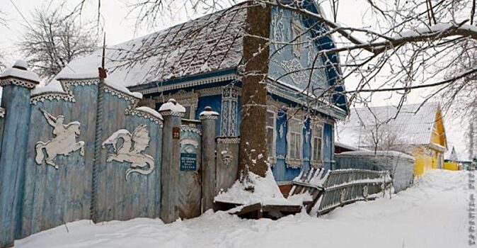 Старенький домик в Брянске с королевскими апартаментами