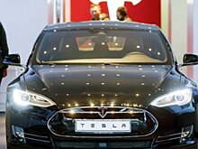 Аналитик Ивс: стоимость акций Tesla теперь напрямую зависит от биткоина