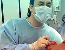 Сердце из кожи человека вырезал хирург в Новосибирске