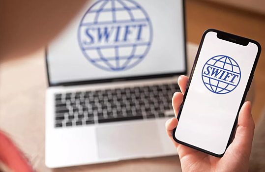 ЕС задумал отключить от SWIFT еще два российских банка