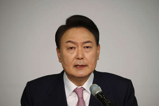 Президент Южной Кореи призвал главу Пентагона к сотрудничеству для сдерживания КНДР