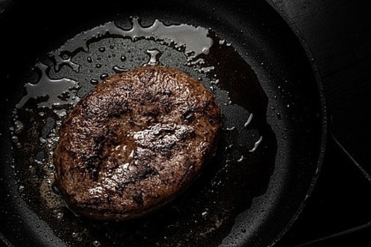 Онколог назвал вызывающие рак продукты