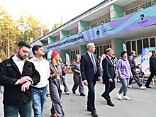 Губернатор Андрей Травников на молодежном форуме «ПроРегион»: в конкурсе грантов Росмолодежи могут участвовать представители самых разных регионов нашей страны