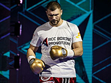 Супертяжёлый проспект Романов нокаутировал экс-чемпиона Ляховича