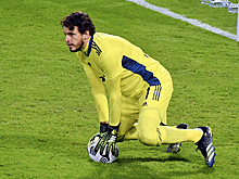 Стало известно об игре на уколах основного вратаря сборной России по футболу