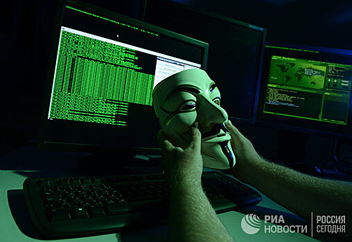 Путин счел Панамские документы нападением на него, и, возможно, хотел отомстить, говорят русские авторы