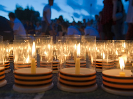 Полицейские Черниговского района Приморья и ветераны МВД зажгли свечи в память о погибших в Великой Отечественной войне