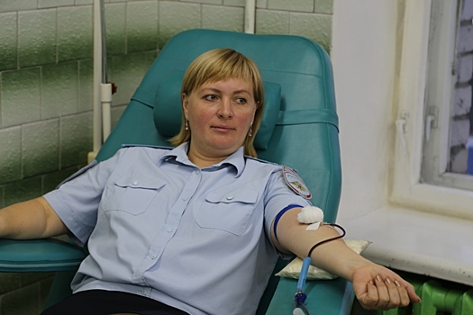 В Республике Алтай более 10 литров крови сдали сотрудники Госавтоинспекции, ставшие участниками донорской акции