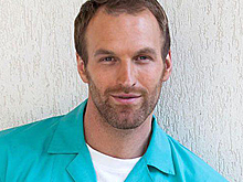 Российского актера обвинили в побоях и изнасиловании