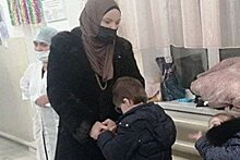 Полсотни детей в Дагестане отравились просроченными подарочными наборами