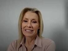 Уволенная из-за алкоголизма телеведущая рассказала о борьбе с зависимостью