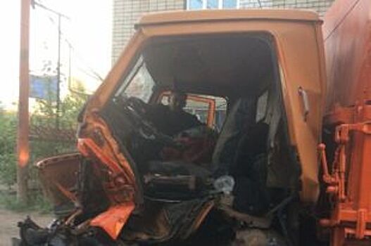 В Кавказском районе столкнулись четыре грузовика