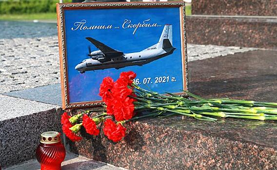 Член ЦК КПРФ Тетёкин указал на причину регулярных авиакатастроф
