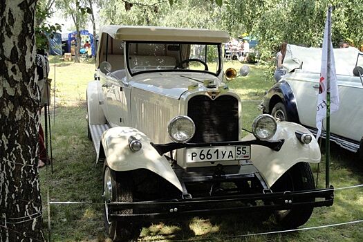 Омич решил обменять 90-летний Dodge на внедорожник