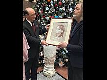 Захарова обменялась подарками с сестрой Ким Чен Ына