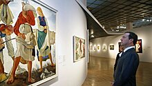 Медведев посетил биеннале современного искусства на Крымском валу