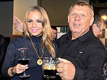 71-летний Александр Пятков закрутил роман с черной вдовой из Белоруссии