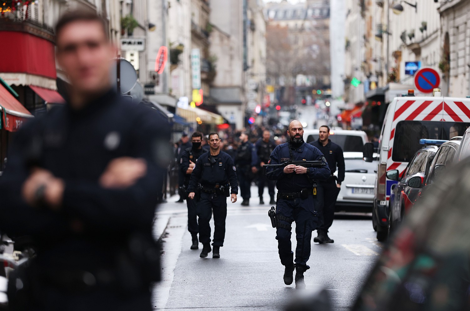 Во время протестов курдов в Париже пострадали более 30 полицейских