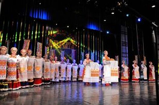 Ансамбль «Казачата» отметил 30-летие юбилейным концертом