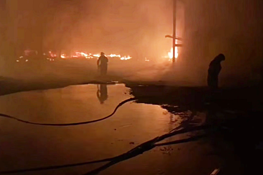 В Иркутской области ночью произошли крупные пожары на предприятиях