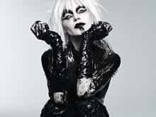 Глюкоза удивила подписчиков свежими снимками с необычной причёской