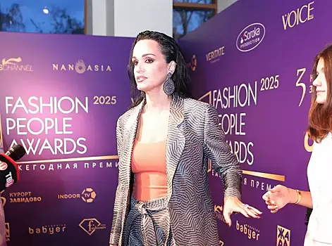 «Я бы себе никогда такую яркую не взяла»: Слава похвасталась многомиллионным подарком