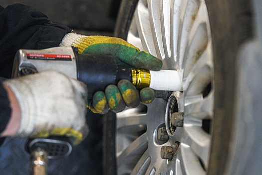 Чем грозит езда на всесезонных шинах