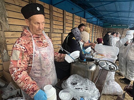 Полевые кухни в Анапе ежедневно кормят до 6 тысячи волонтеров