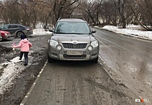«Я паркуюсь как...»: в Екатеринбурге у гряземесов началось весеннее обострение