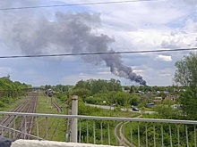 Мощный пожар вспыхнул на заводском складе под Нижним Новгородом