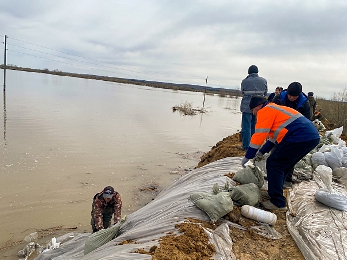 Уровень воды в реке Ишим в тюменском селе Абатское достиг 1 201 см