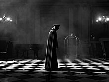 Зачем смотреть черную комедию «Граф»