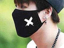 В Крыму особым спросом пользуются модные медицинские маски черного цвета