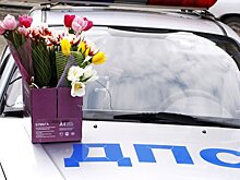 Курск присоединился к акции "Цветы для автоледи"