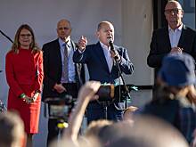 Активисты обвинили канцлера ФРГ Шольца в разжигании украинского конфликта