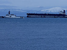 Генконсульство РФ в Эдинбурге следит за ситуацией с россиянами на "Маринере"