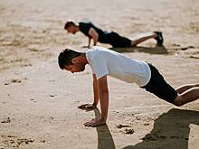 Фитнес-эксперт назвал пять преимуществ тренировок на улице