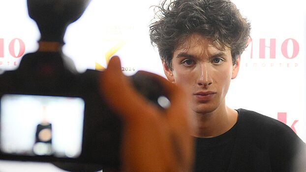 Фурор на Западе, сравнение с Шаламе, работа с Ивлеевой: Эйдельштейну — 23