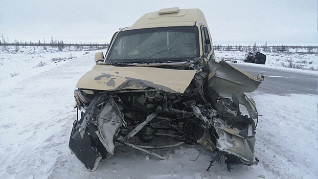 Молодой мужчина погиб в ДТП с машиной инкассаторов в ЯНАО